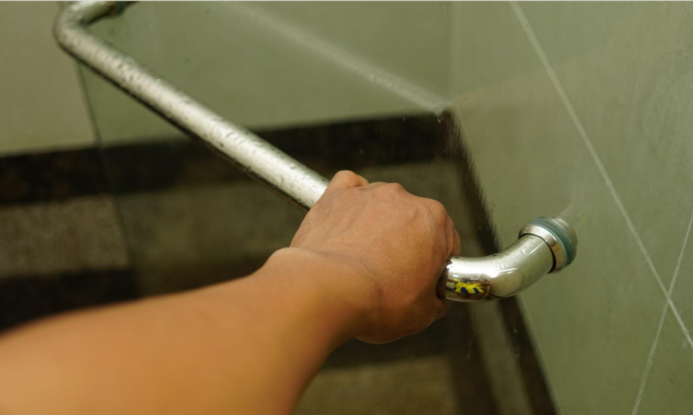 Poor Grab Bar and Rail Placement